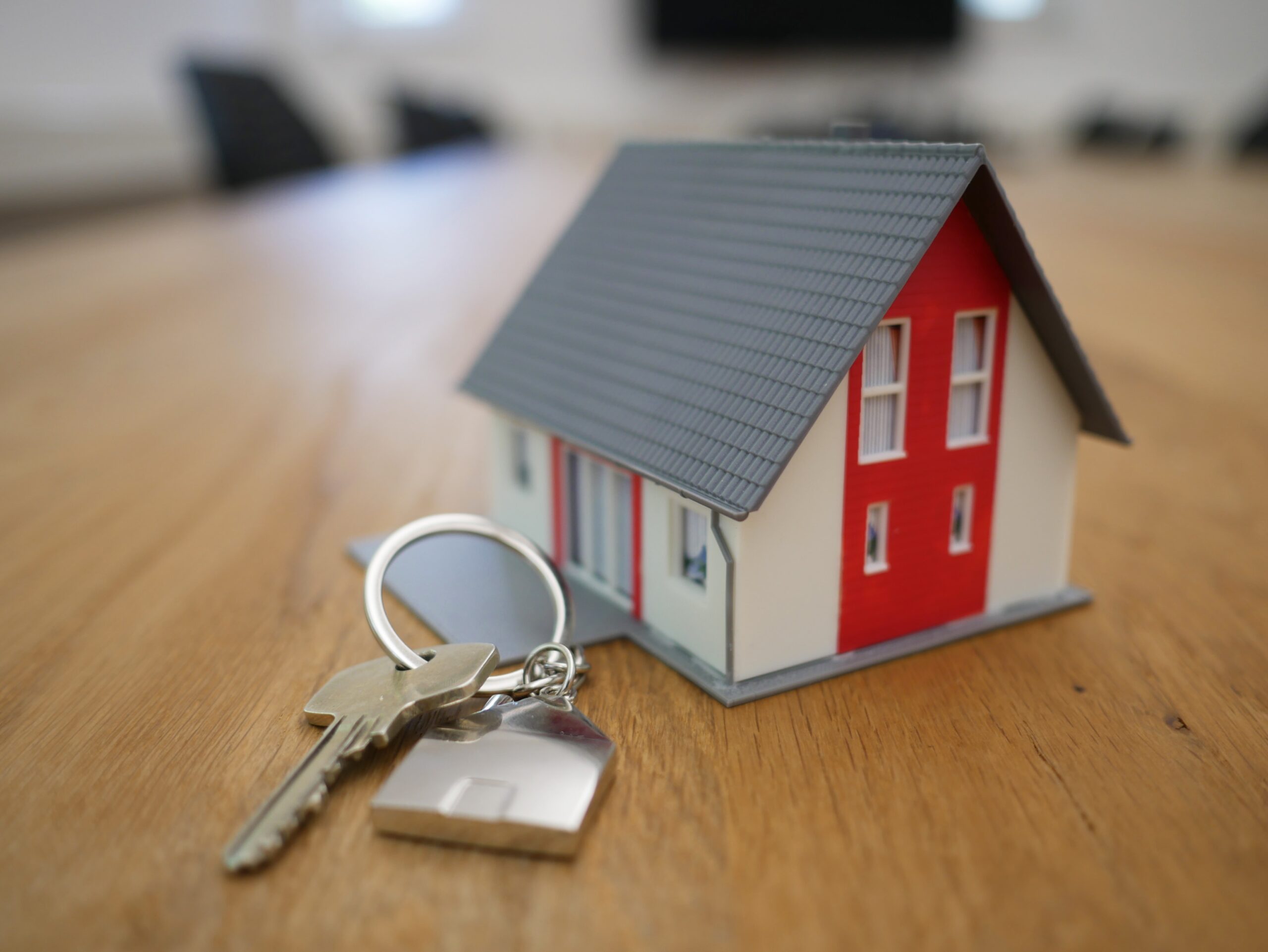 Model Home with Keychain
